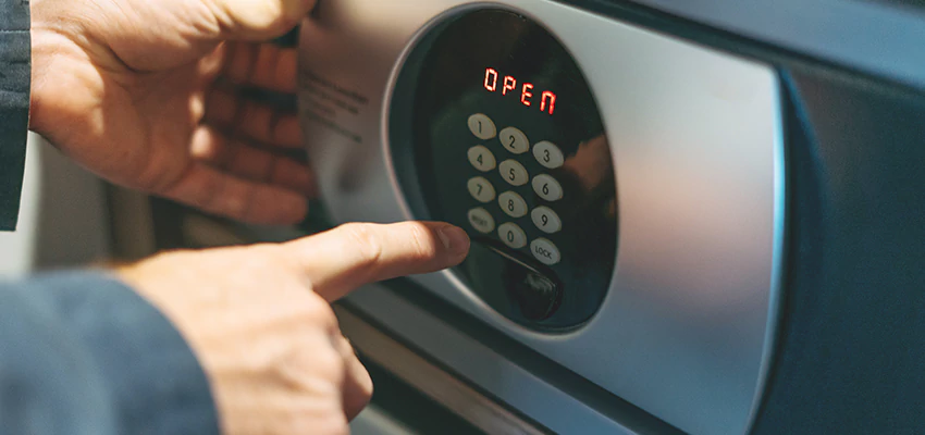 Cash Safe Openers in La Puente, California